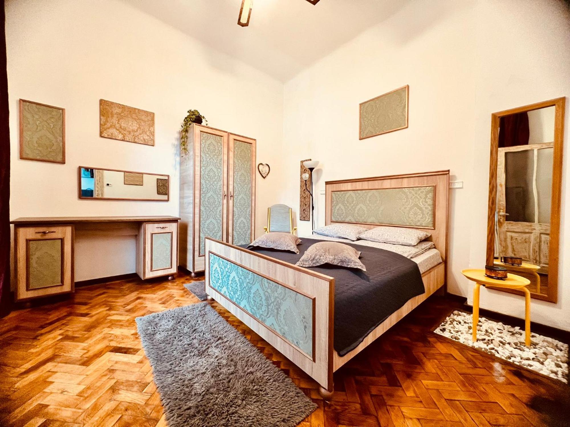 Elizabeth Brasov Appartement Buitenkant foto