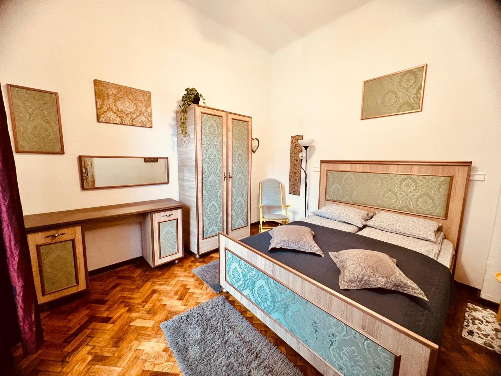 Elizabeth Brasov Appartement Buitenkant foto